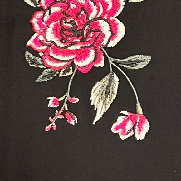 Susan Graver Women’s Bomber Style Jacket Size M Embroidered Flowers ￼ - Picture 6 of 8